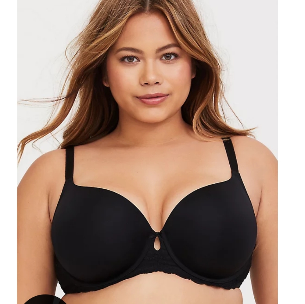 Lightly lined t shirt bra black